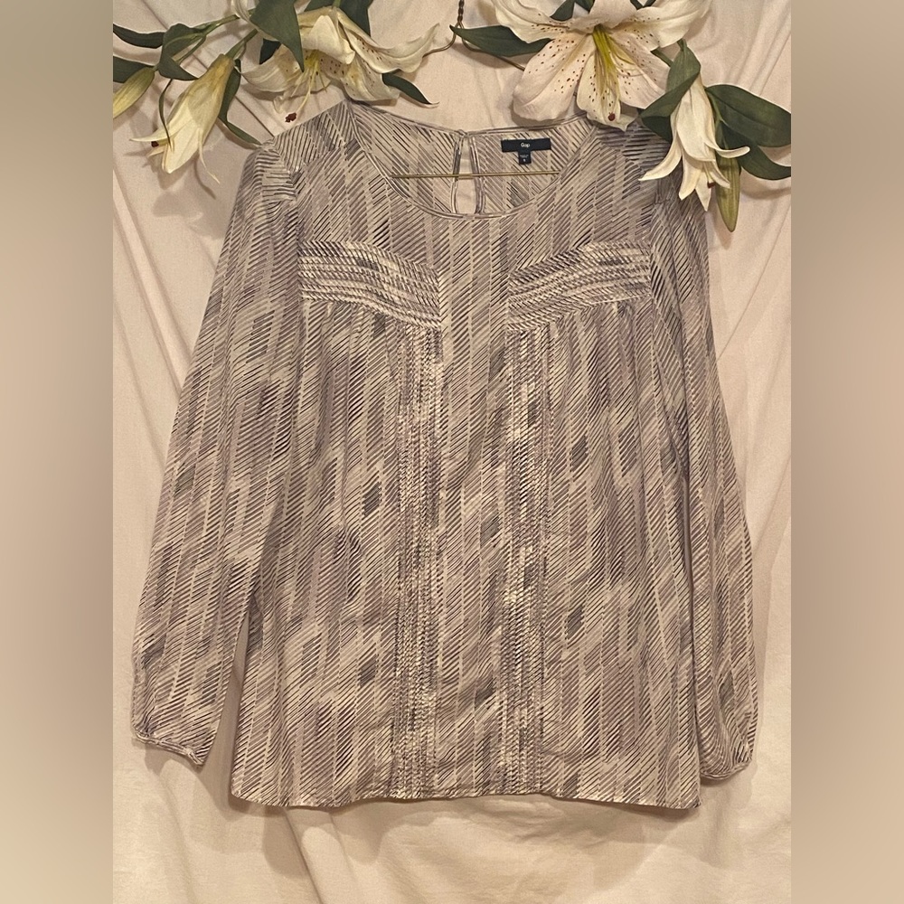 Gap. Size S. Cotton and silk mix.